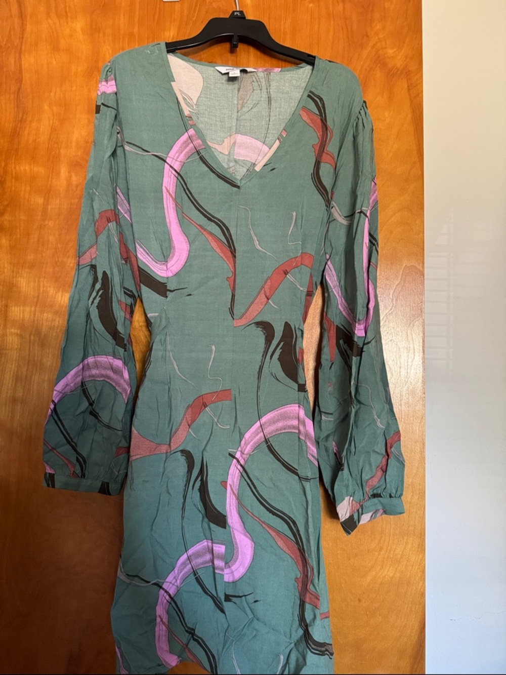Nine West Green Abstract Print V-Neck Long Sleeve Dress with Pink Accents
